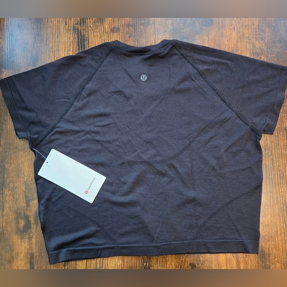 Lululwmon Swiftly Tech Cropped Short Sleeve 2.0 Size 14 Black Brand New - Picture 3 of 3